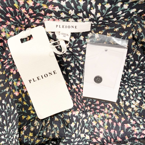Pleione Floral Double Pocket Long Sleeve Blouse 3X NEW - Picture 4 of 4